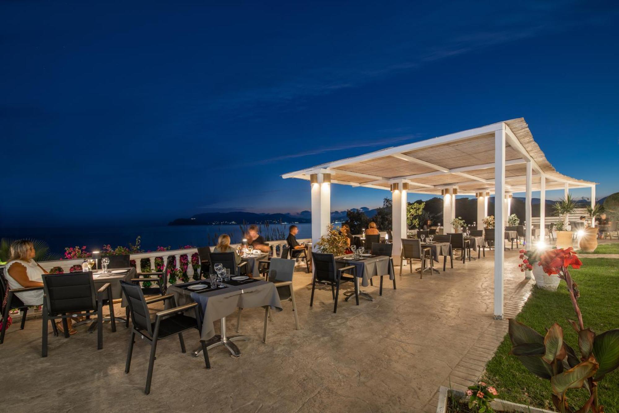 Crystal Beach Hotel Каламакі Екстер'єр фото