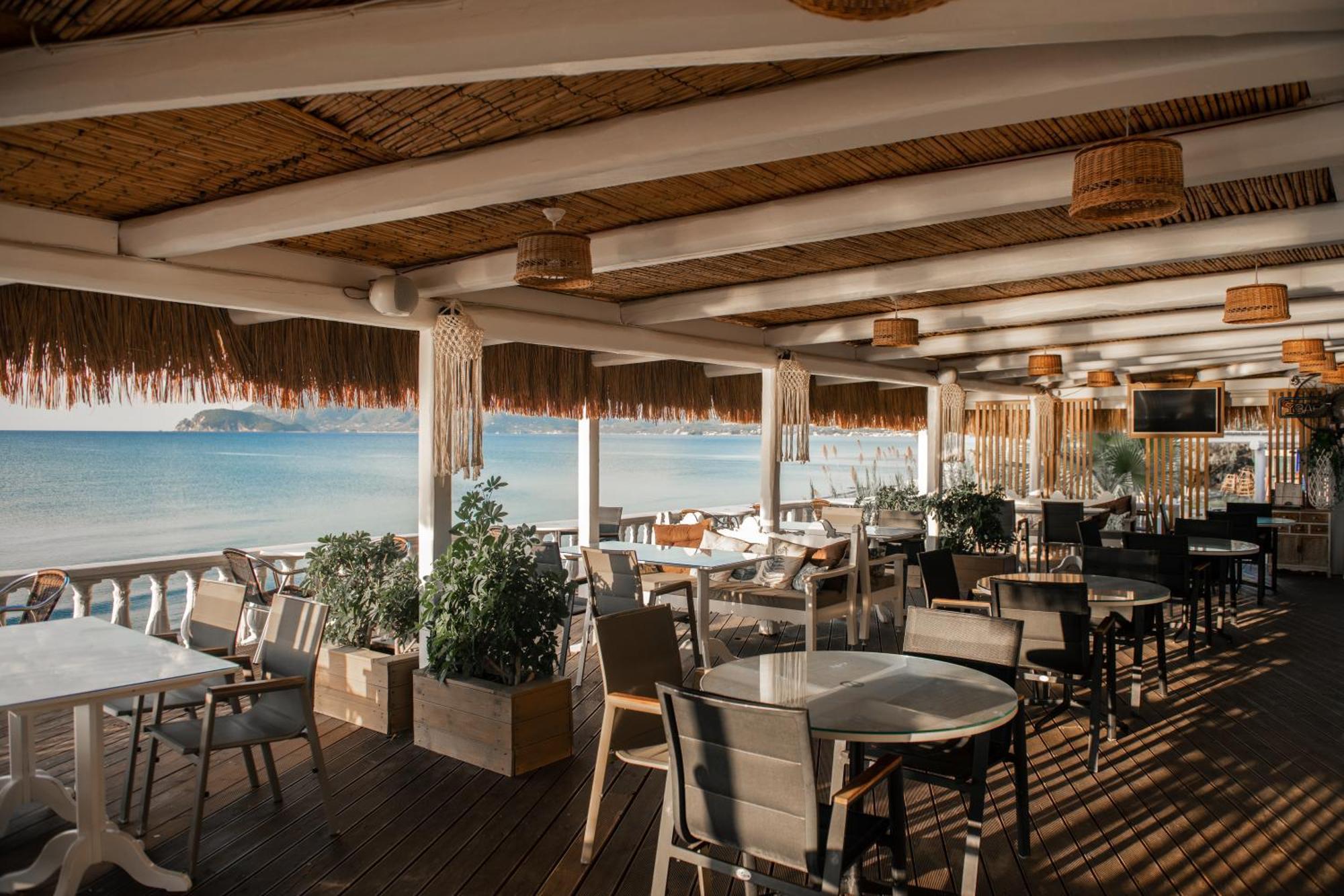 Crystal Beach Hotel Каламакі Екстер'єр фото