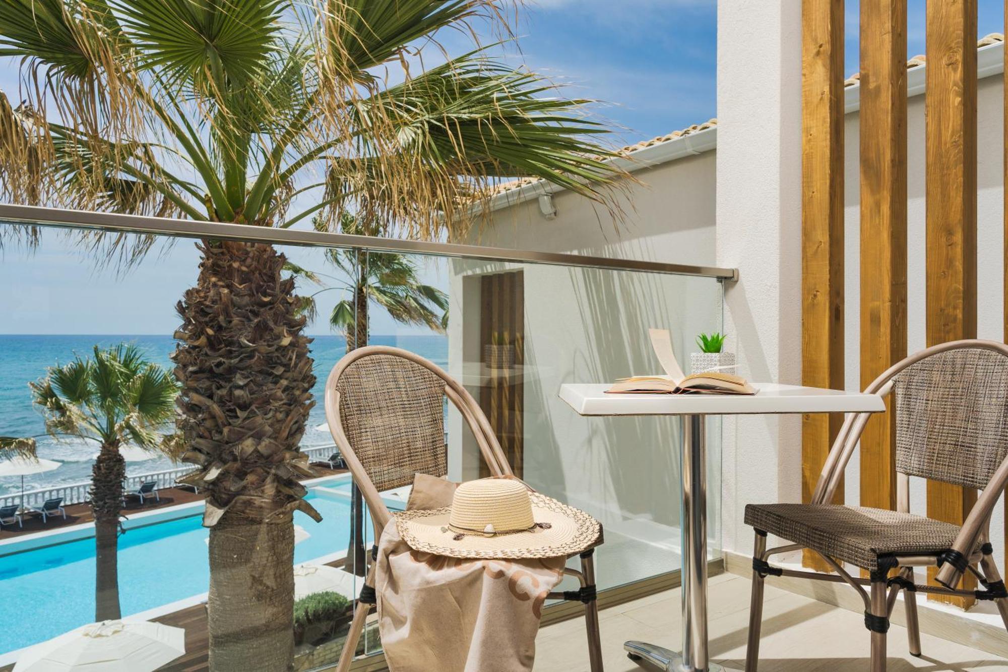 Crystal Beach Hotel Каламакі Екстер'єр фото