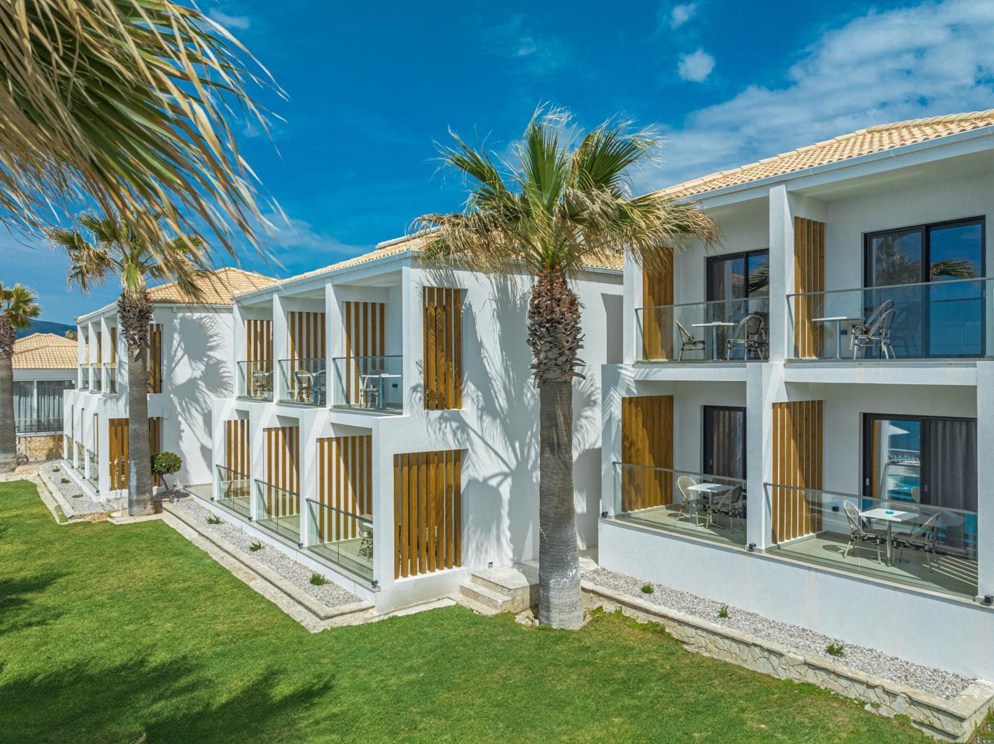 Crystal Beach Hotel Каламакі Екстер'єр фото