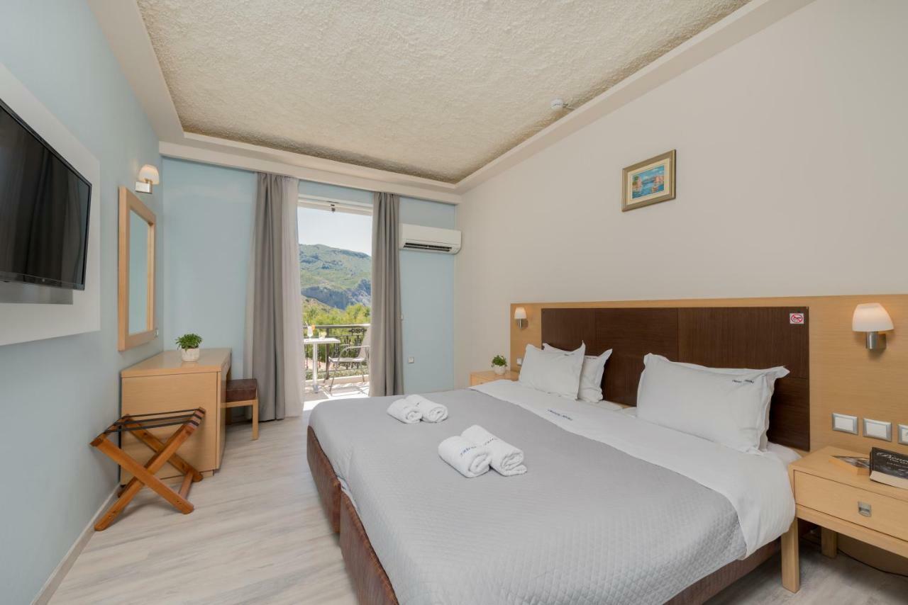 Crystal Beach Hotel Каламакі Екстер'єр фото